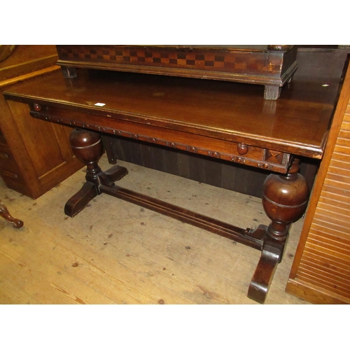 1650 - Mid 20th Century oak rectangular draw-leaf side table / dining table with single extra integral leaf... 