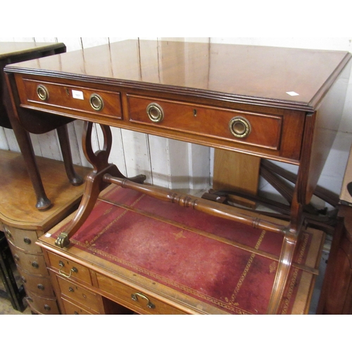 1651 - Reproduction mahogany crossbanded sofa table having two drawers with shaped pierced supports, reeded... 