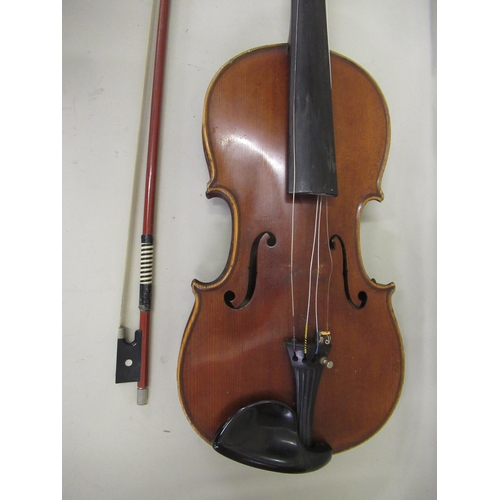 177 - Violin with bow in a fitted case