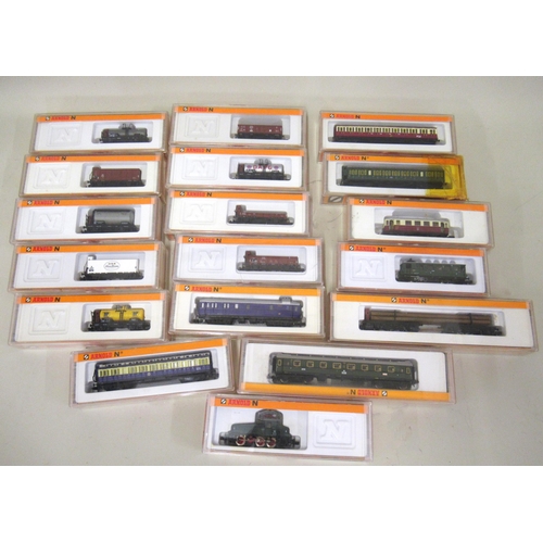 182 - Collection of Arnold ' N ' gauge miniature model railway, together with a locomotive with seventeen ... 