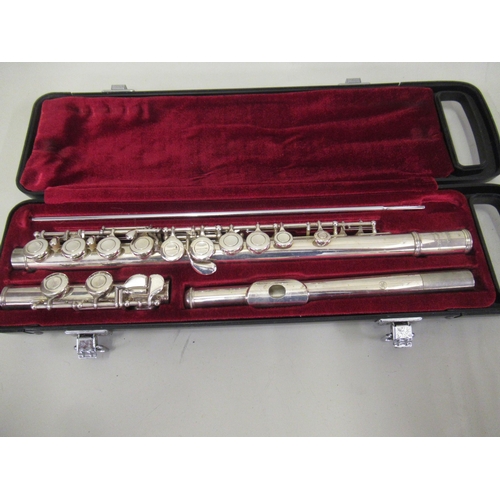 285 - Silver plated Yamaha flute, model YFL211S, in original case