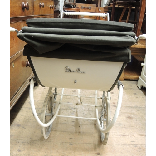 124 - Silver Cross doll's pram