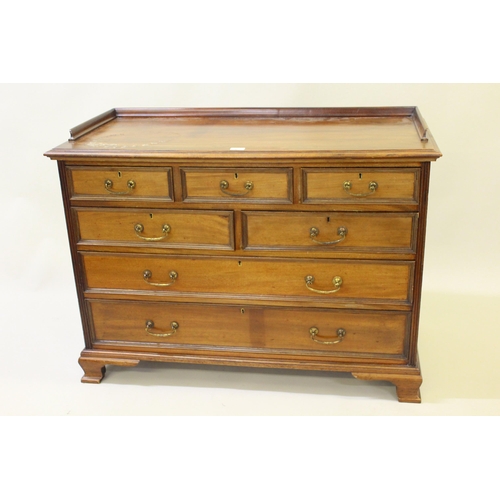 1632 - Late 19th / early 20th Century mahogany chest of five short and two long drawers with brass handles ... 