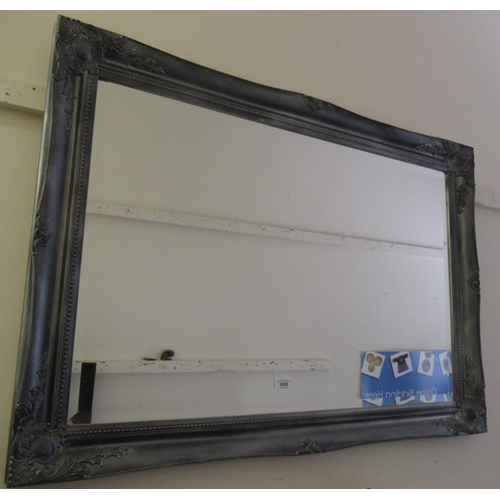 1658 - Modern rectangular wall mirror with bevelled plate, 90 x 60cm