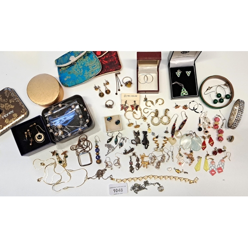 1048 - Quantity of various silver and other costume jewellery