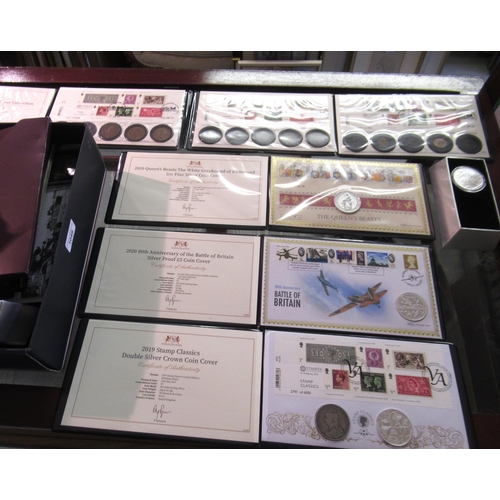 1049 - Quantity of commemorative coins, mainly crowns, including stamp covers etc.