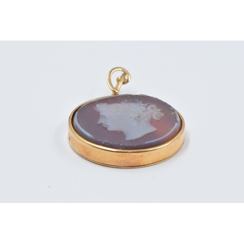 1080 - 19th Century circular hardstone portrait cameo pendant, 25mm diameter, gross weight 5.3g