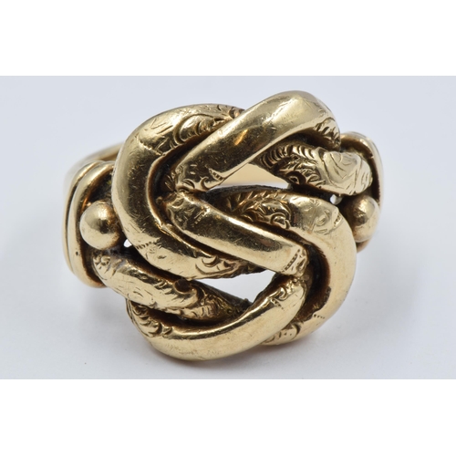 1089 - Heavy 18ct yellow gold knot ring, size S, 19g