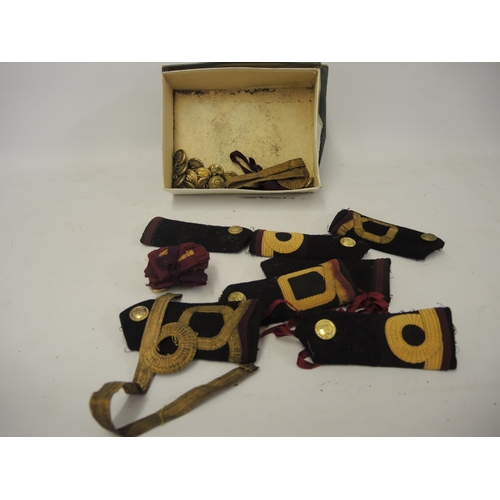 284 - Quantity of Royal Navy epaulettes and buttons