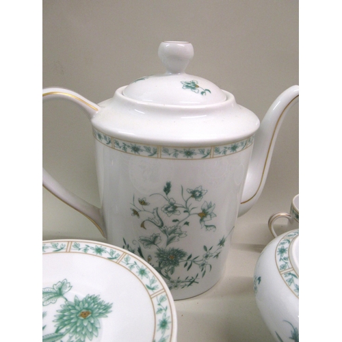 559 - Limoges Pekin pattern porcelain tea and coffee service