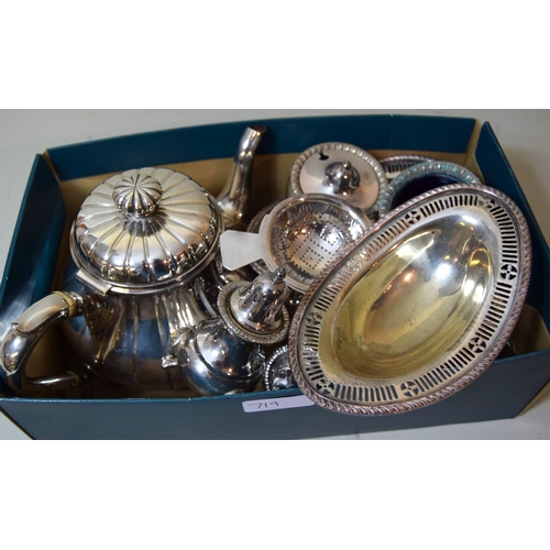 719 - Elkington & Company silver plated teapot, together with a small quantity of silver coffee spoons, Co... 