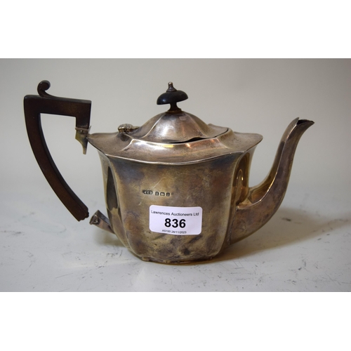 836 - Birmingham silver teapot, 9oz t (handle at fault)