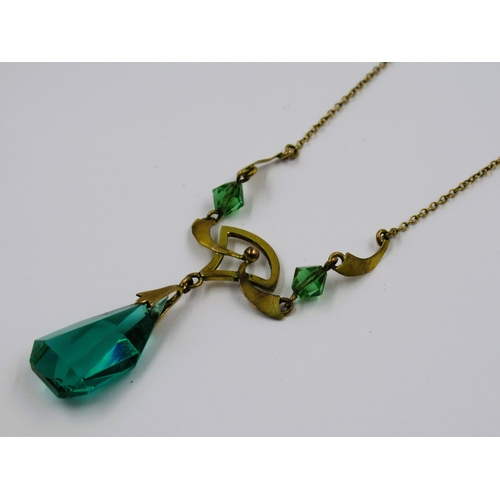 966 - Art Deco 9ct gold and green semi precious stone necklace