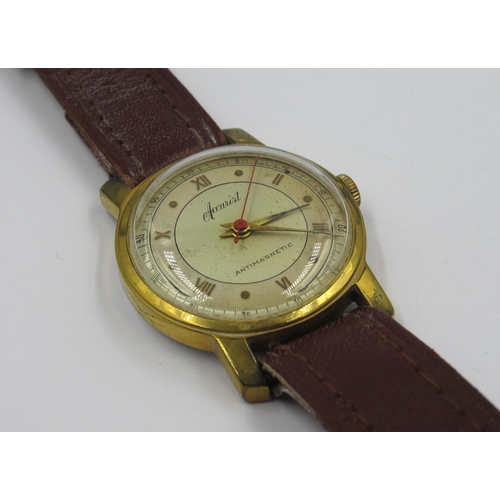 975 - Accurist gentleman's gold plated wristwatch, the dial with Arabic and Roman numerals, in original bo... 