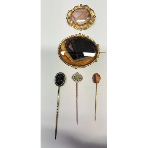 980 - Antique agate mounted bracelet, two brooches and three stick pins