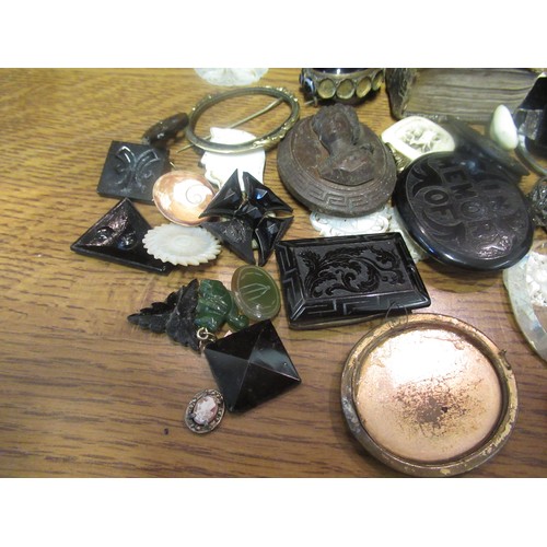 861 - Quantity of various Victorian brooches etc. and a miniature 18th Century prayer book