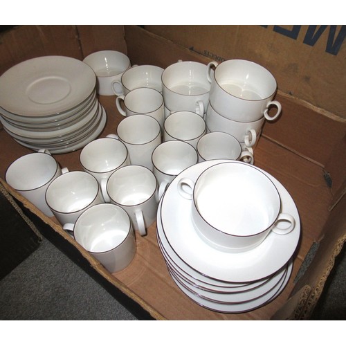 530 - Two boxes containing Thomas (German) dinner and teaware