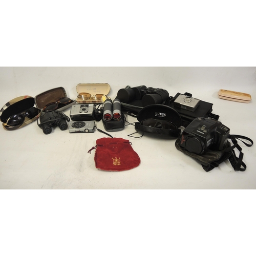 199 - Pair of Bresser binoculars, various modern cameras and four pairs of fashion sunglasses