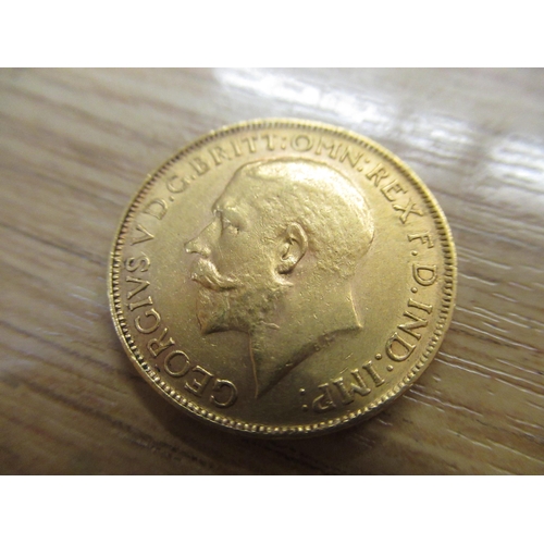 657 - George VI full sovereign 1927