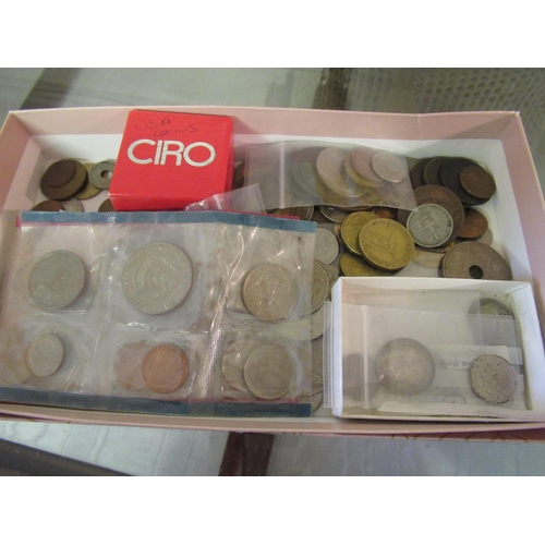 670 - Box containing a quantity of American coins including Indian Head one cent and others