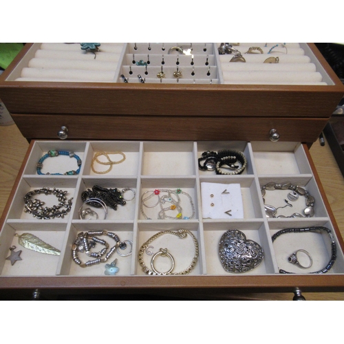 703 - Box containing a large quantity of miscellaneous costume jewellery