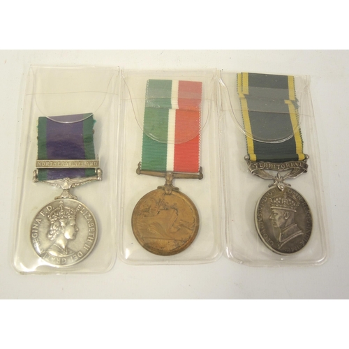 94 - Queen Elizabeth II Campaign Service medal with Northern Ireland bar to 24511852 RF.N.S. Samuels RGJ,... 