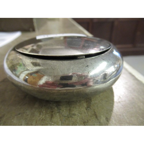 492 - Birmingham silver trinket box with hinged cover on shaped support, 12.5cm wide together with a silve... 