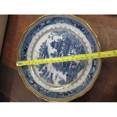 486 - 19th Century Chinese blue and white Willow pattern part teaset