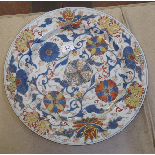 397 - 18th Century Chinese Imari pattern charger, 38.5cm diameter