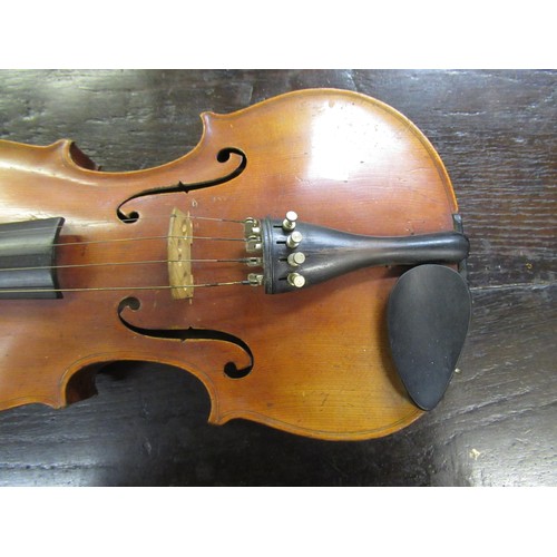 194 - Early 20th Century violin with bow, at fault