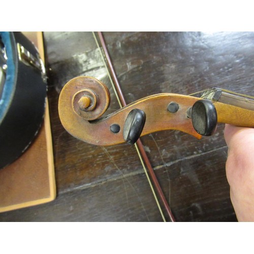 194 - Early 20th Century violin with bow, at fault