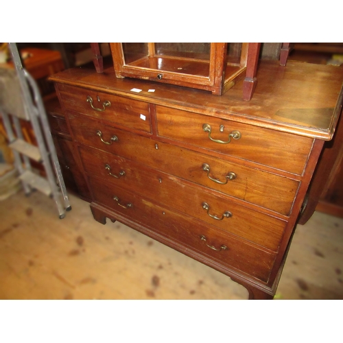 George III mahogany straight front chest of two short and three long graduated drawers with brass swan neck handles and bracket feet, 109cm wide (damages to top)