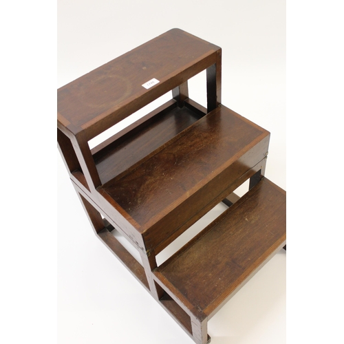 1748 - George III mahogany rectangular metamorphic library step / stool, 57 x 53cm / 71 x 44cm