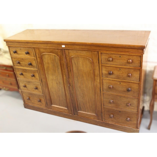 1760 - 19th Century mahogany press / housekeeper's cupboard, 194cm wide