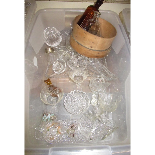 539 - Two boxes containing a large quantity of various glassware including Murano figure of a swan, Murano... 