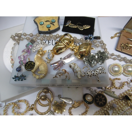 728 - Quantity of various costume jewellery, including Christian Dior, Grosse and  Swarovski, and a large ... 