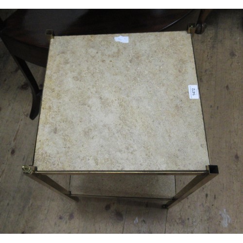 1472 - Pair of brass and marble lamp tables (at fault)