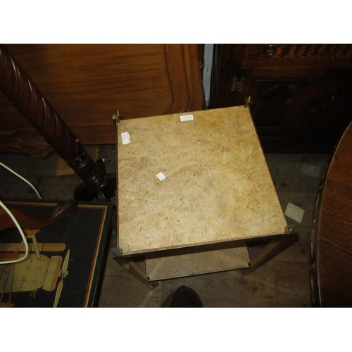 1472 - Pair of brass and marble lamp tables (at fault)