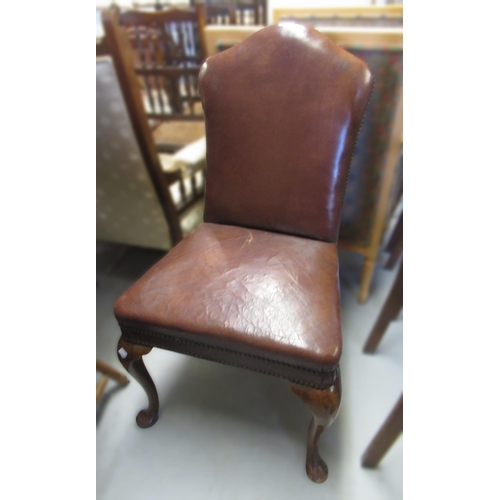 1521 - 20th Century Queen Anne style mahogany and leather upholstered chair on cabriole supports, together ... 