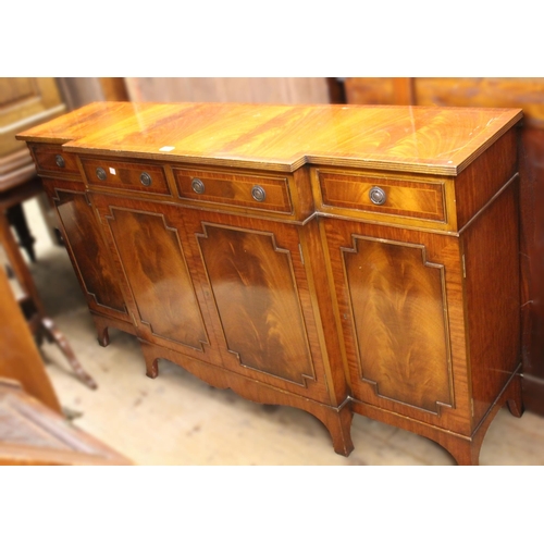 1438 - Early 20th century oval mahogany extending dining table, raised on turned fluted supports, together ... 