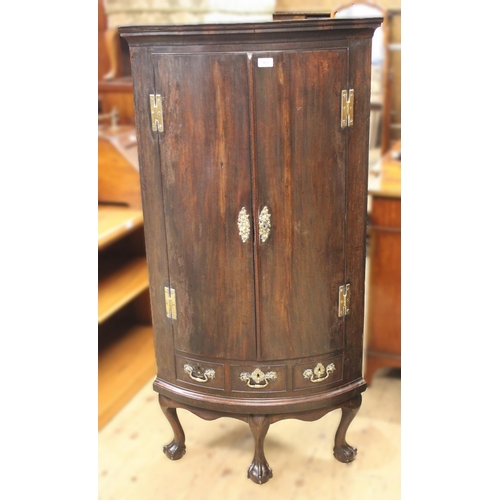 1463 - 18th Century two door corner cabinet, mounted on a later stand