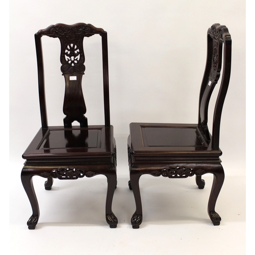 1533 - Pair of good quality Chinese hardwood side chairs with carved backs