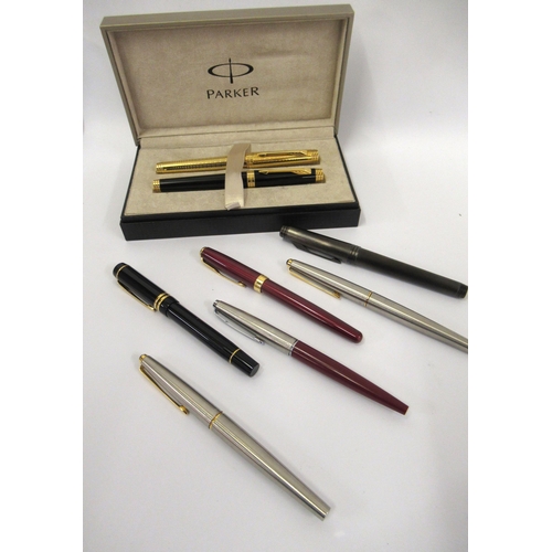 85 - Parker gold plated boxed fountain pen set of two with 18ct gold nibs, together with three other Park... 