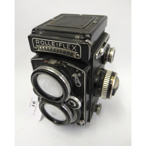 91 - Franke & Heidecke Rolleiflex twin lens reflex camera