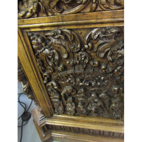 1522 - Fine oak twin pedestal partner's desk, the shaped red tooled leather inset top above shallow frieze ... 