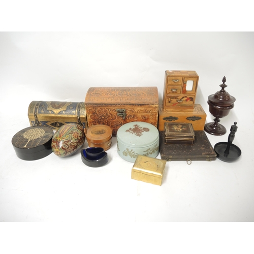 259 - Box containing a quantity of various treenware, including Mauchline box, straw-work box, Chinese lac... 