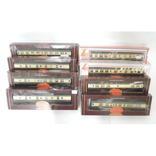 277 - Group of six boxed Hornby 00 gauge top link carriages, BR Mark I, parcel coaches etc., and two boxed... 