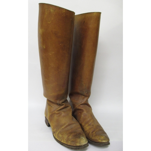 34 - Pair of vintage mid tan leather riding boots