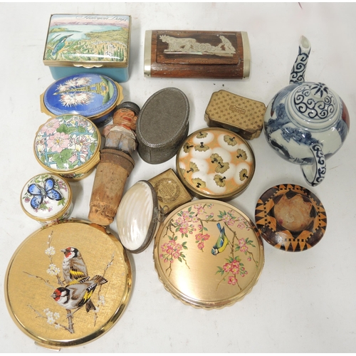 400 - Four modern enamel boxes, three compacts and sundries