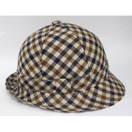 66A - Aquascutum of London, ladies hat, size S